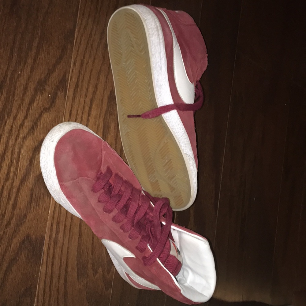 Nike Vintage Authentic High-Top Sneakers in Red